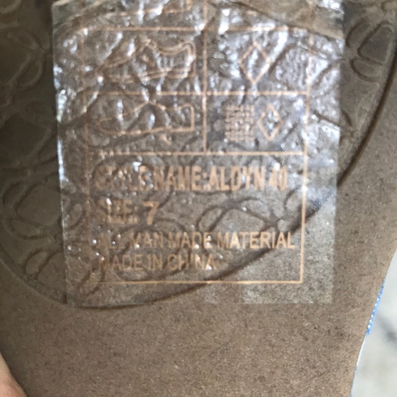 Woven striped wedge sandal - Picture 6 of 7